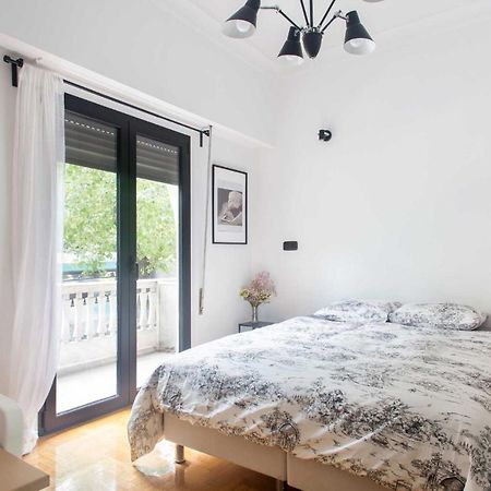 Newly Renovated Studio Downtown Athens! Luaran gambar