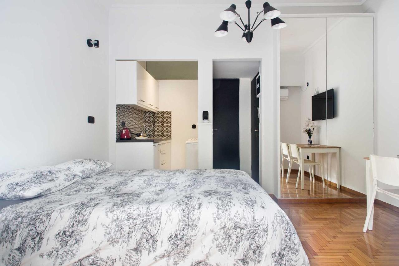 Newly Renovated Studio Downtown Athens! Luaran gambar